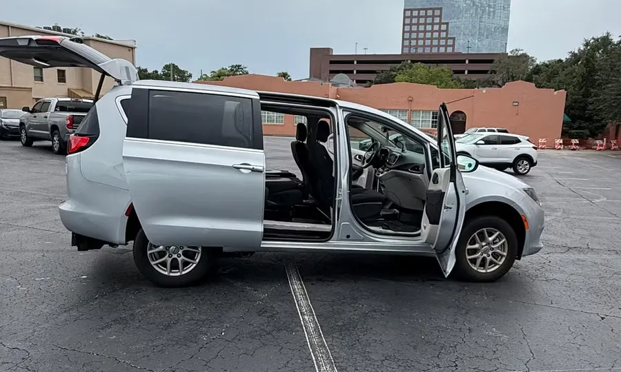 2024 Chrysler Voyager wheelchair accessible van Orlando with passenger doors and rear hatch open